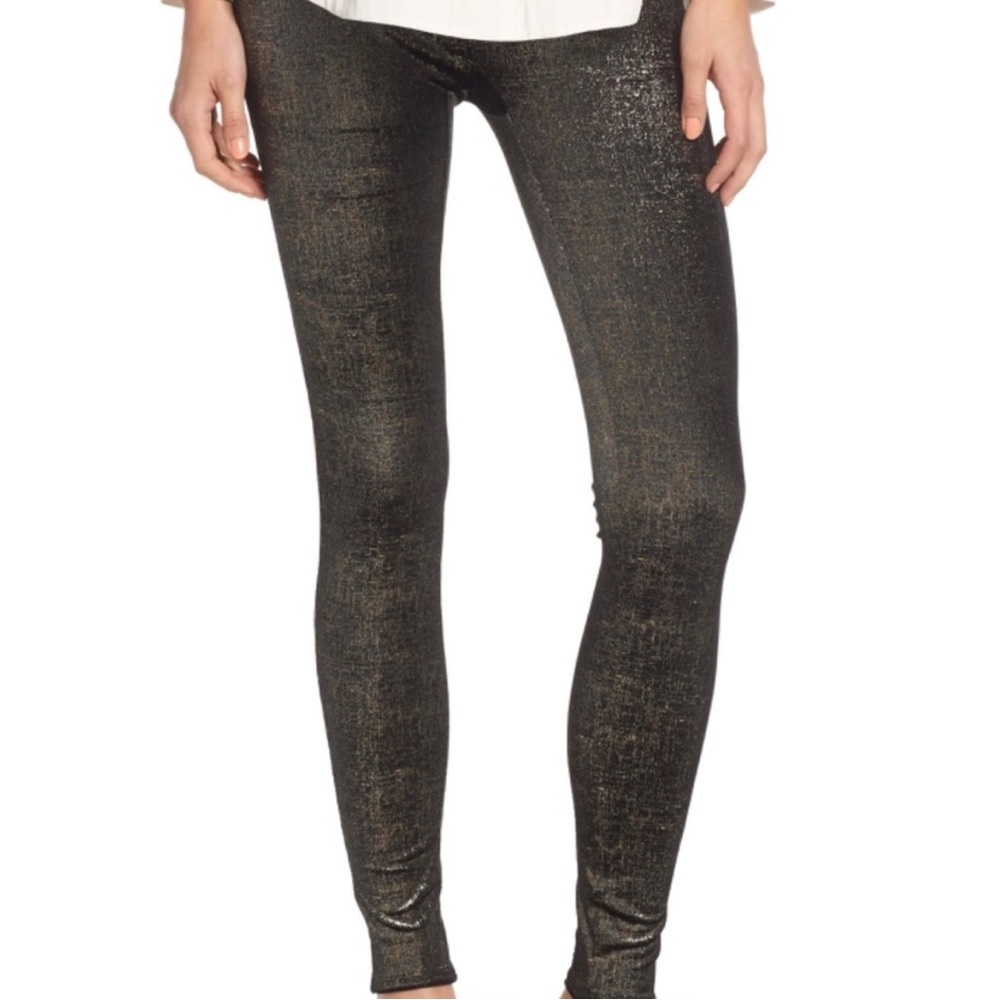 *NEW* Black & Gold Velvet SPANX